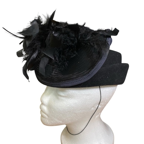 VINTAGE BLACK HAT FASCINATOR FEATHERS MADE IN USA 100% WOOL COSPLAY - Picture 2 of 12